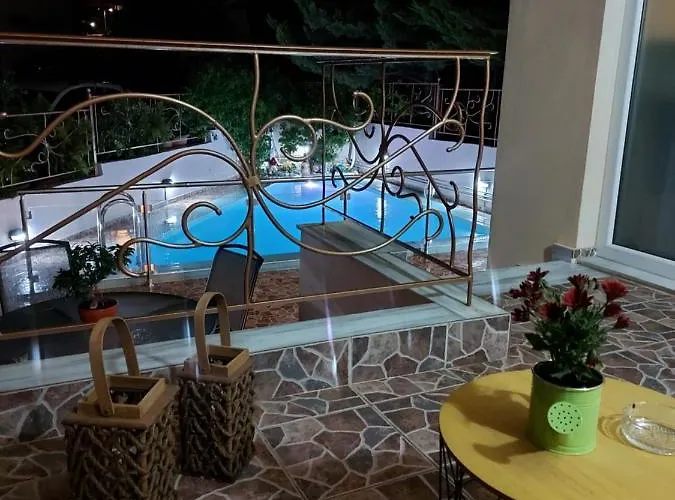 Apartman Violet με πισίνα