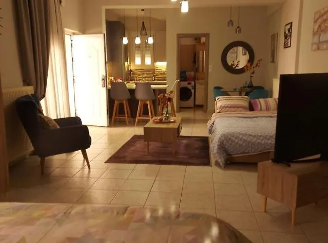 Violet με πισίνα *