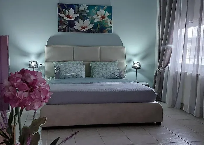 Violet με πισίνα