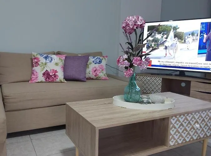 Violet με πισίνα Volos