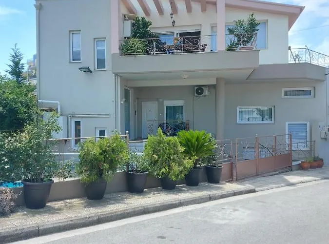 Violet με πισίνα Volos